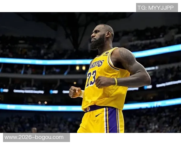 南湾湖人主帅盛赞詹姆斯训练态度专注早到令人难以置信